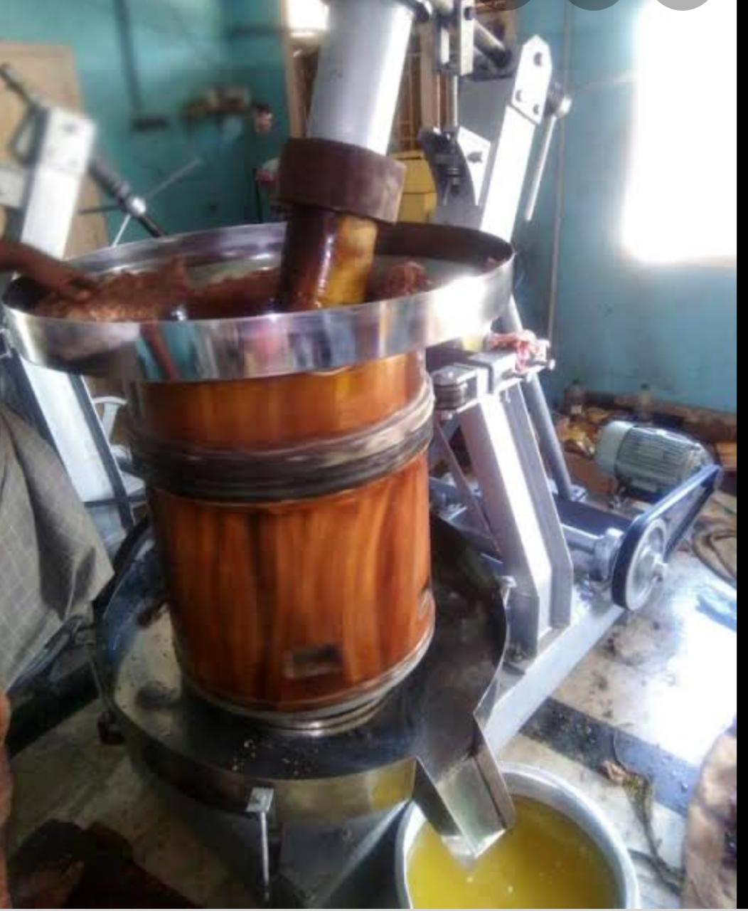 Cold pressure oil making 